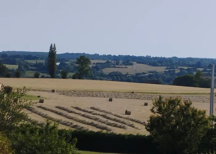 La Campagne Authentique A Deux Pas De Lisieux